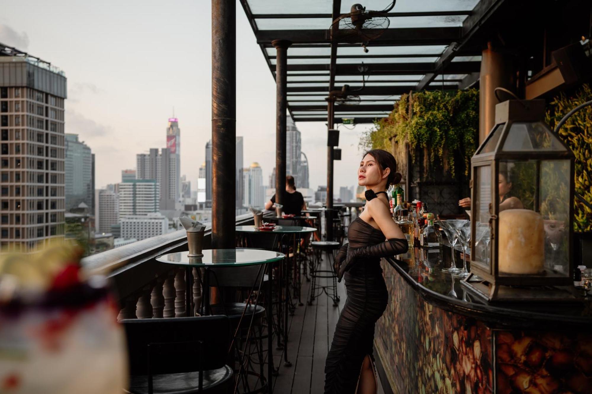 Hotel Muse Bangkok, Autograph Collection Екстериор снимка The Bar